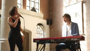 To the Nines - Marieke & Dennis Weelink op toetsen of piano